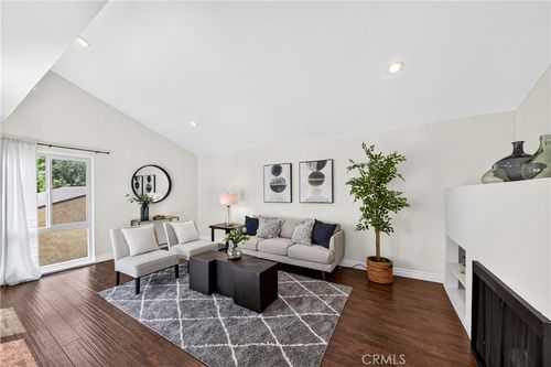 5401 Twin Lakes Dr, Cypress, CA, 90630 | Card Image