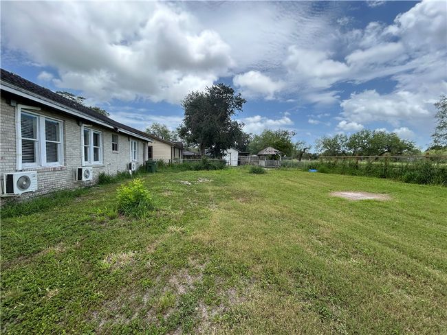 208 Scott St, House other with 3 bedrooms, 1 bathrooms and null parking in Alice TX | Image 17