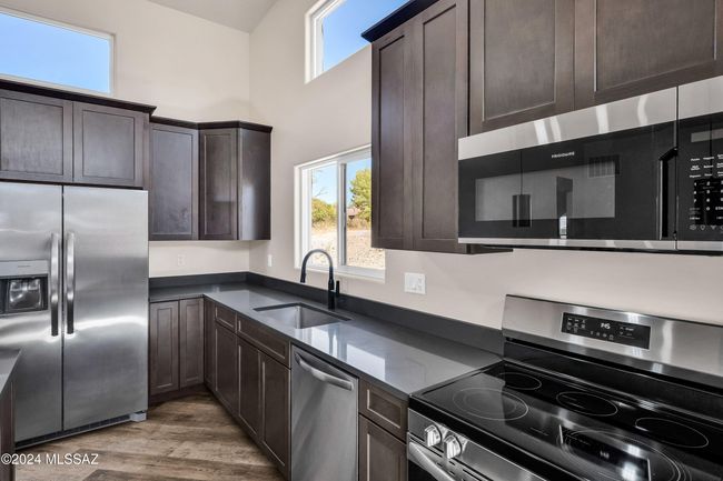 Kitchen 3 | Image 9