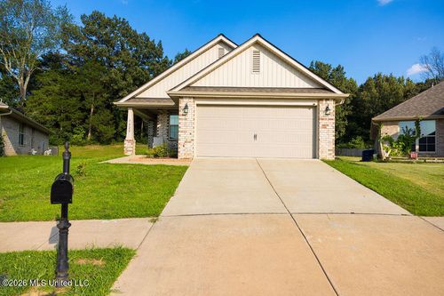7822 Ridgedale Dr, Olive Branch, MS, 38654-9780 | Card Image