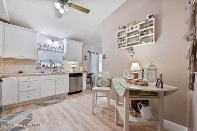 Kitchen | Image 10
