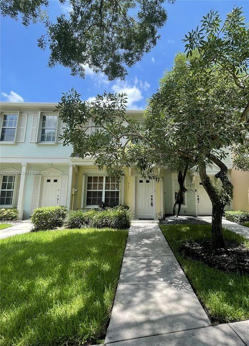 207-207 Mallory Ct, Weston, FL, 33326-3416 | Card Image