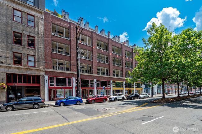 APT-517 - 526 1 St Ave S, Condo with 2 bedrooms, 2 bathrooms and 3 parking in Seattle WA | Image 35