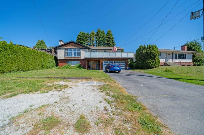 13873 Blackburn Avenue, House other with 4 bedrooms, 3 bathrooms and 6 parking in White Rock BC | Image 1