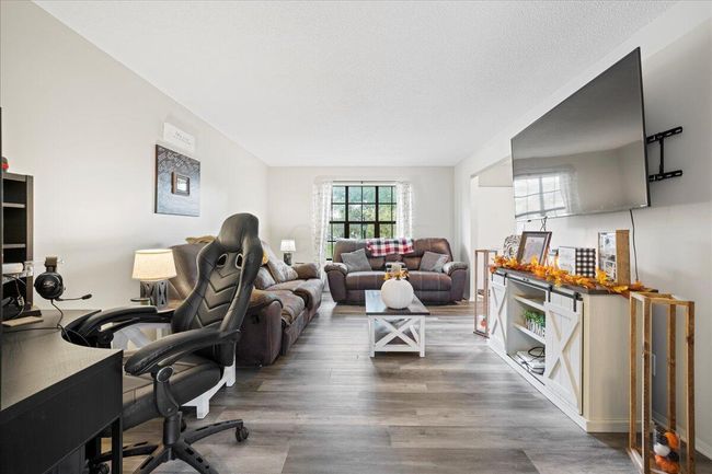 6121 Stornoway Dr S, Condo with 2 bedrooms, 2 bathrooms and null parking in Columbus OH | Image 4