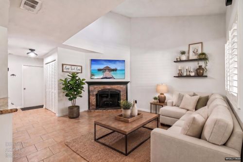 6325 Slippery Creek Ln, Citrus Heights, CA, 95621-4848 | Card Image