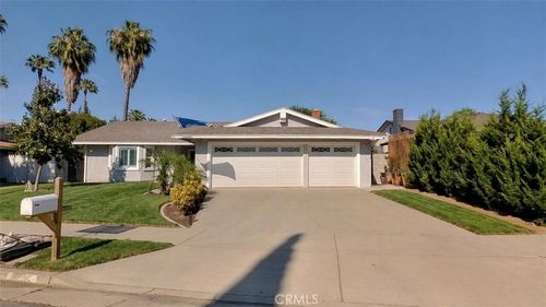 2885 Cascabel Way, Riverside, CA, 92503-6401 | Card Image