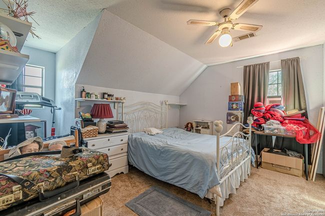120 Dickerson Rd, House other with 3 bedrooms, 2 bathrooms and null parking in Bigfoot TX | Image 26