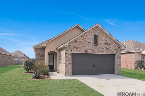 32433 Curtis Cv, Denham Springs, LA, 70706-2915 | Card Image