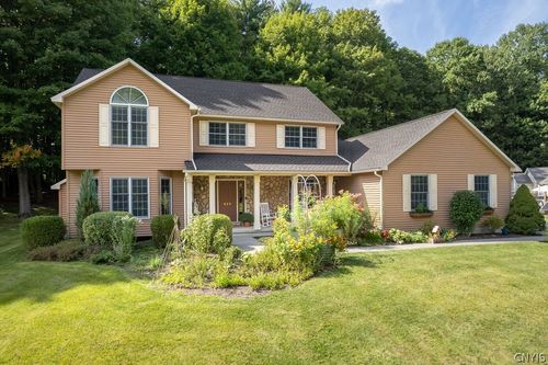 412 Hourglass Ln, Lysander, NY, 13027-8652 | Card Image