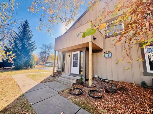 4844 Grenwich Way N, Oakdale, MN, 55128 | Card Image