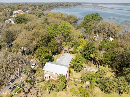 809 Hamilton St, Beaufort, SC, 29902-4709 | Card Image