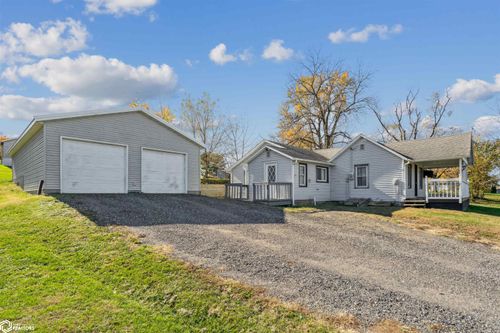 215 Brady St, Brooklyn, IA, 52211-9488 | Card Image