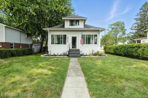 2037 Saint Clair River Dr, Algonac, MI, 48001-1134 | Card Image