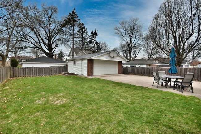 770 S Parkside Ave, House other with 3 bedrooms, 2 bathrooms and 2 parking in Elmhurst IL | Image 27
