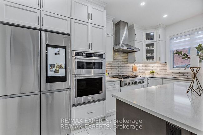 1411 Lobelia Cres, House other with 5 bedrooms, 4 bathrooms and 2 parking in Milton ON | Image 11