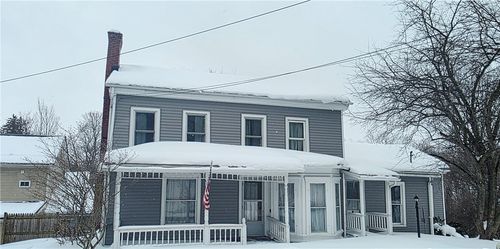 4 Park Rd W, Castile, NY, 14427-9641 | Card Image