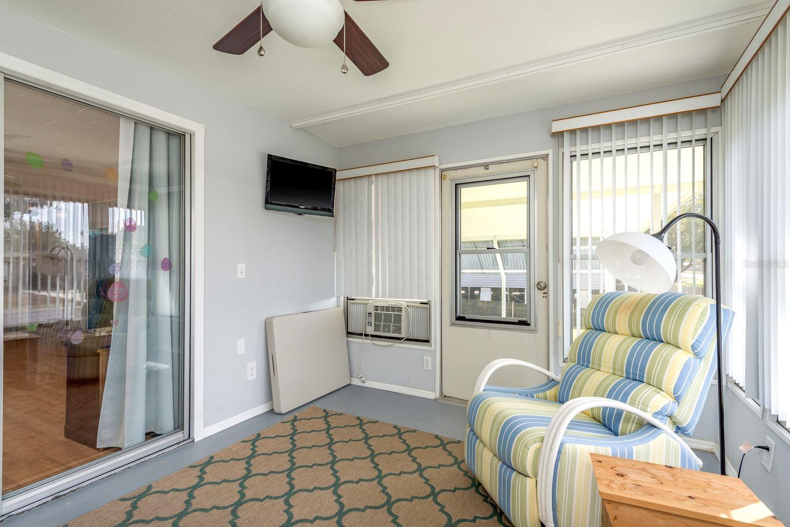 Residential in PALM HARBOR
