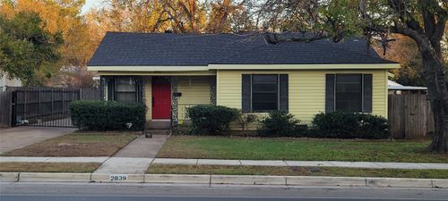 2839 Handley Dr, Fort Worth, TX, 76112-6726 | Card Image