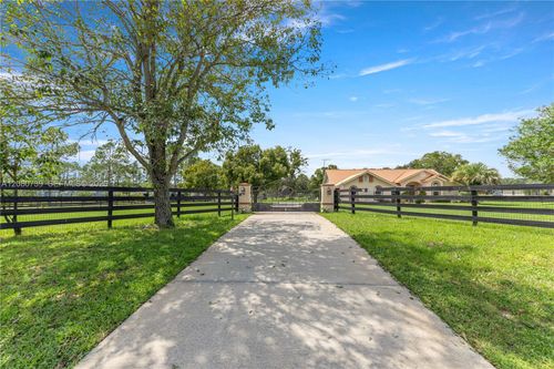 8400 Sw 52nd Ct, Ocala, FL, 34476-4776 | Card Image