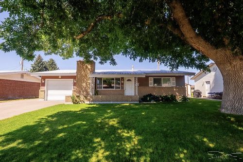 825 Sykes Dr, Idaho Falls, ID, 83401-3225 | Card Image