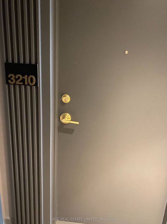 3210 - 5 Buttermill Ave, Condo with 2 bedrooms, 2 bathrooms and null parking in Vaughan ON | Image 4