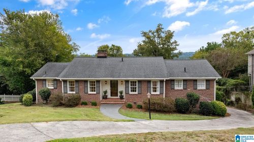 156 Peachtree Rd, Mountain Brk, AL, 35213-2931 | Card Image