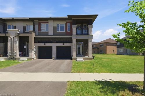 26 Copeman Ave, Brantford, ON, N3V0B3 | Card Image