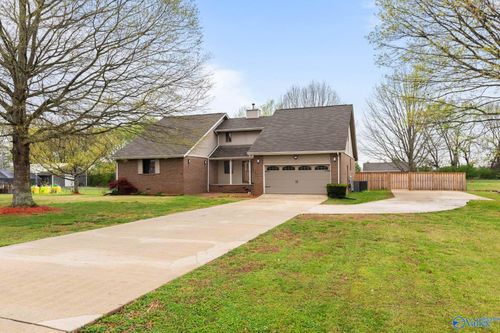 102 Whitewater Bnd, Hazel Green, AL, 35750-9168 | Card Image
