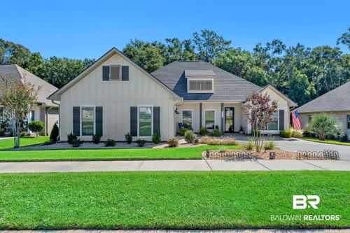 651 Mcarthur Ln, Fairhope, AL, 36532-0098 | Card Image