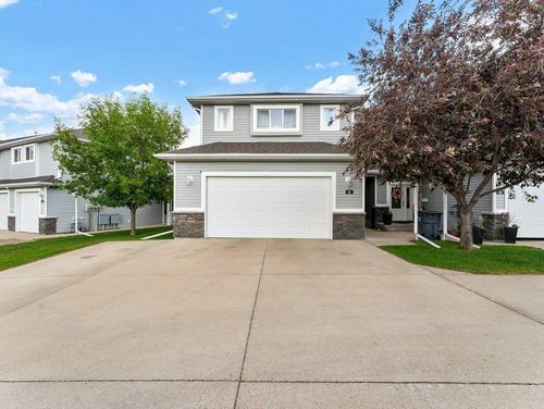 67 Northlands Way Ne, Medicine Hat, AB, T1C2A3 | Card Image