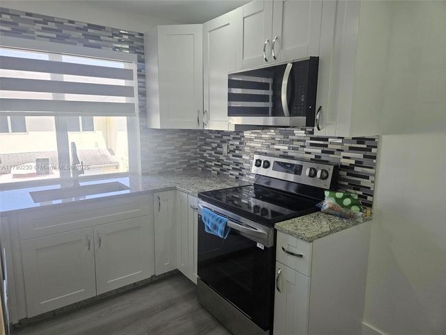 B - 19432 Sw 103 Rd Ct, Condo with 2 bedrooms, 2 bathrooms and null parking in Cutler Bay FL | Image 4