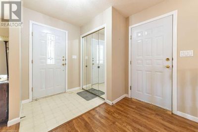 APT-9 - 4201 56 Ave, Townhouse with 1 bedrooms, 2 bathrooms and 2 parking in Lloydminster AB | Image 2