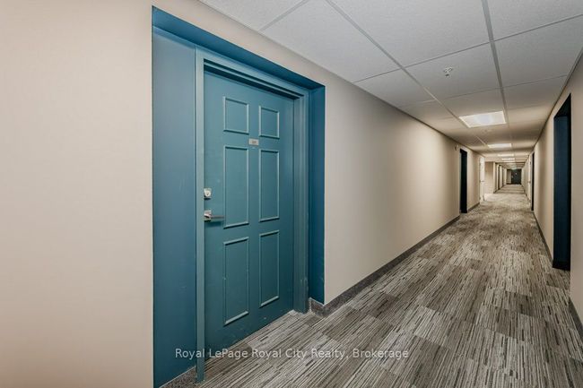 309 - 7 Kay Cres, Condo with 2 bedrooms, 2 bathrooms and 1 parking in Guelph ON | Image 4