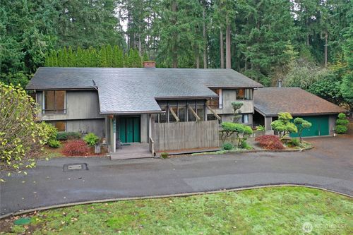13392 Hidden Cove Ln Ne, Bainbridge Island, WA, 98110-1231 | Card Image