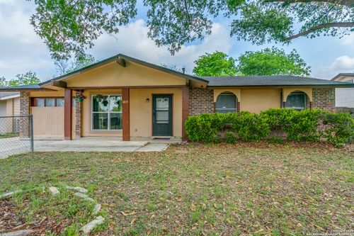 6835 Spring Hurst St, San Antonio, TX, 78249-2921 | Card Image