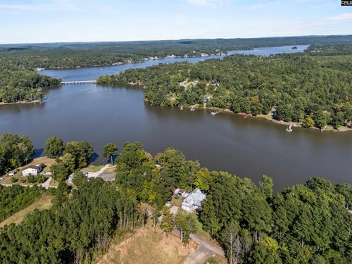 2427 Great North Rd, Winnsboro, SC, 29180-8738 | Card Image