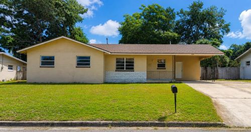 5820 Harrington Dr, ORLANDO, FL, 32808-6018 | Card Image