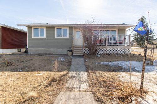 529 Watson Ave, Picture Butte, AB, T0K1V0 | Card Image