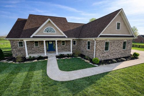 104 Wellington Ln, Frankfort, KY, 40601-7807 | Card Image