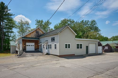 356 High St, Greenfield, MA, 01301-2629 | Card Image