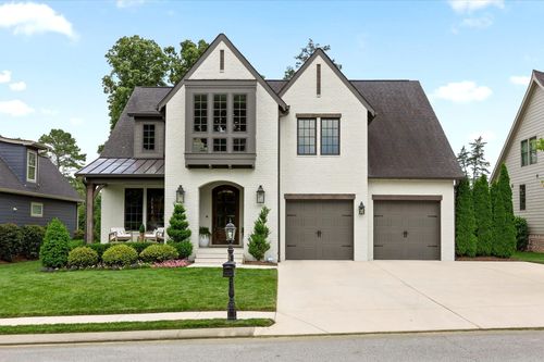 9288 White Ash Dr, Ooltewah, TN, 37363-1719 | Card Image