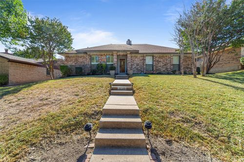 3706 Downs Way, Garland, TX, 75040-3435 | Card Image