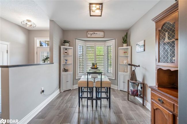 17 Hillcrest Dr, House other with 3 bedrooms, 3 bathrooms and 3 parking in Alliston ON | Image 4