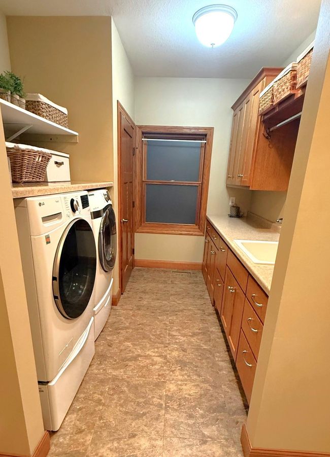 Main Floor 1/2 Bath | Image 52