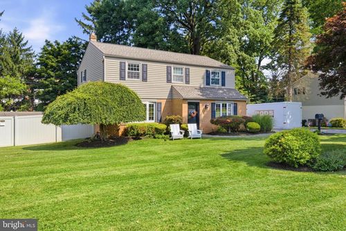 115 Mulberry Ln, NEWTOWN SQUARE, PA, 19073-4605 | Card Image