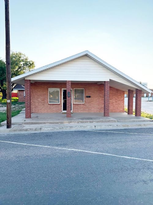 205 S First, Coahoma, TX, 79511 | Card Image