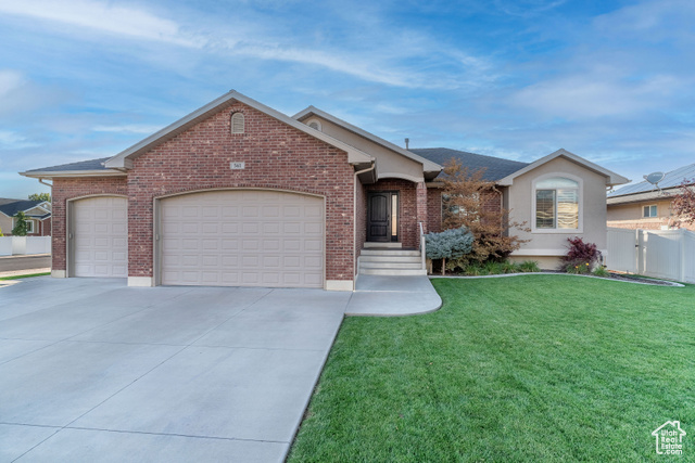 2900 , Clearfield, UT 84015