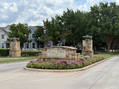 8321 Bridge St, North Richland Hills, TX, 76180-5589 | Card Image