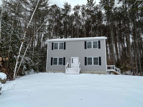 23 Woodlawn Avenue, Hillsborough, NH, 03244 | Card Image